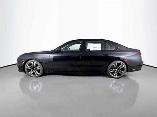 2026 BMW 740 i