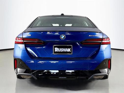 2026 BMW i5 xDrive40