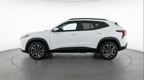 Summit White 2025 Chevrolet Trailblazer LT