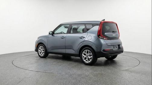 Gravity Gray 2025 Kia Soul LX