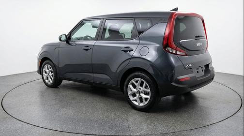 Gravity Gray 2025 Kia Soul LX