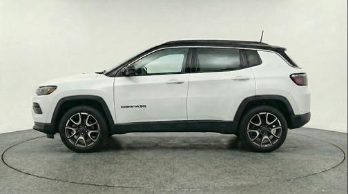 Bright White Clearcoat 2025 Jeep Compass Trailhawk
