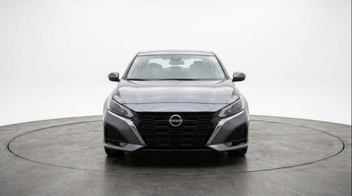 Gun Metallic 2025 Nissan Altima SV FWD