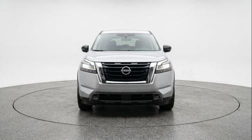 Brilliant Silver Metallic 2025 Nissan Pathfinder SV FWD