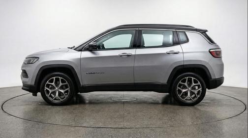 Silver Zynith Metallic Clearcoat 2025 Jeep Compass Limited