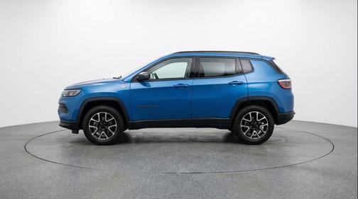 Hydro Blue Pearlcoat 2025 Jeep Compass Trailhawk