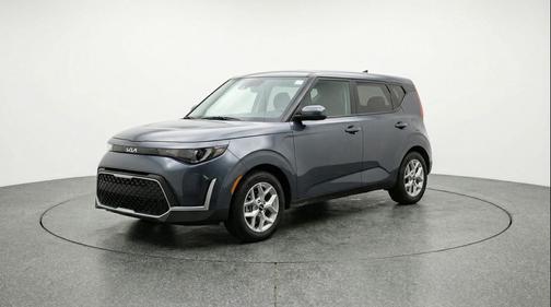 Gravity Gray 2025 Kia Soul LX