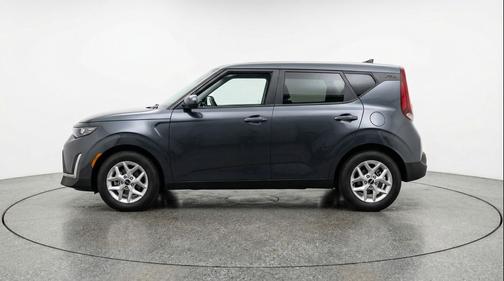 Gravity Gray 2025 Kia Soul LX