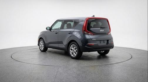 Gravity Gray 2025 Kia Soul LX