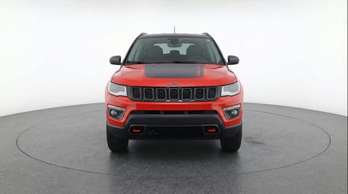 Red Hot Pearlcoat 2025 Jeep Compass Trailhawk