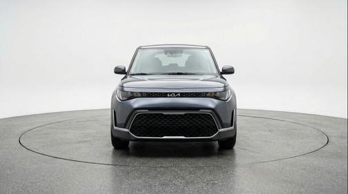 Gravity Gray 2025 Kia Soul LX