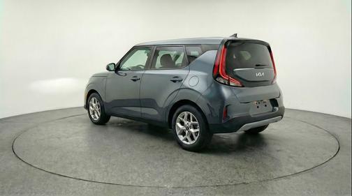 Gravity Gray 2025 Kia Soul LX