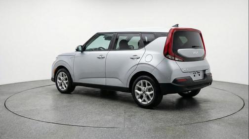 Steel Gray 2025 Kia Soul LX