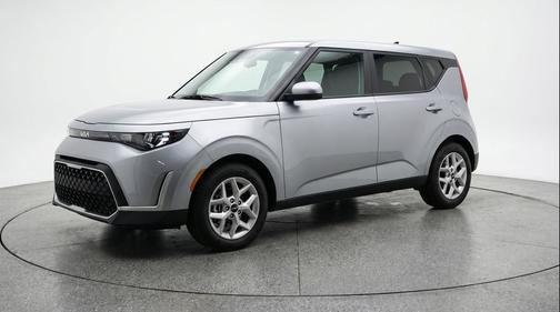 Steel Gray 2025 Kia Soul LX