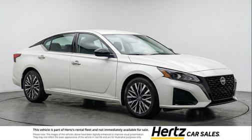 Glacier White 2025 Nissan Altima SV FWD