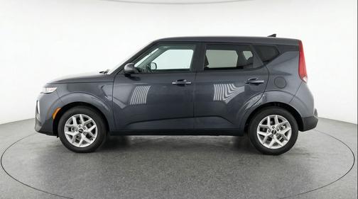 Gravity Gray 2025 Kia Soul LX