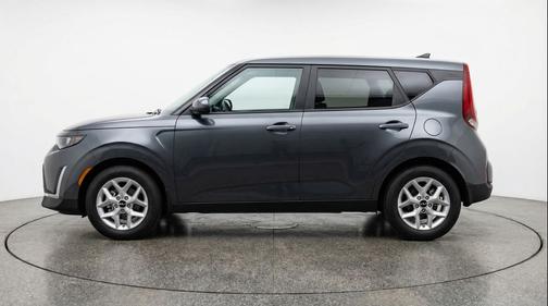 Gravity Gray 2025 Kia Soul LX
