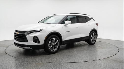 Summit White 2025 Chevrolet Blazer 2LT