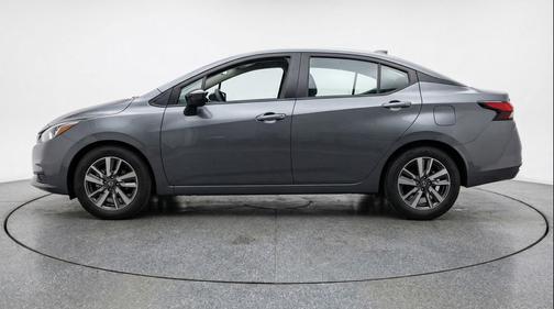 Gun Metallic 2025 Nissan Versa 1.6 SV