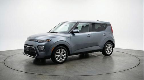 Gravity Gray 2025 Kia Soul LX