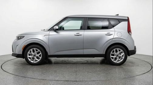 Steel Gray 2025 Kia Soul LX