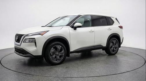 Everest White Pearl Tricoat 2025 Nissan Rogue SV