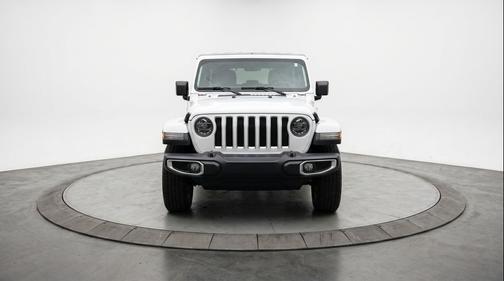 Bright White Clearcoat 2025 Jeep Wrangler 4-Door Sahara 4x4