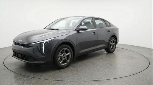 Interstellar Gray 2025 Kia K4 LXS