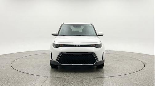 Snow White Pearl 2025 Kia Soul LX