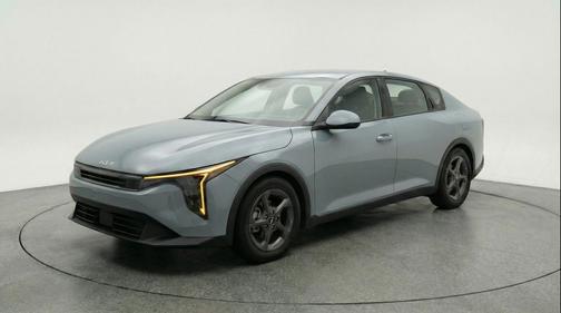 Morning Haze 2025 Kia K4 LXS