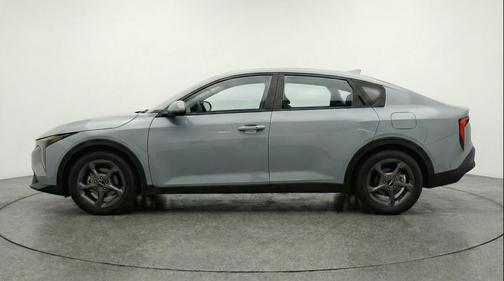 Morning Haze 2025 Kia K4 LXS