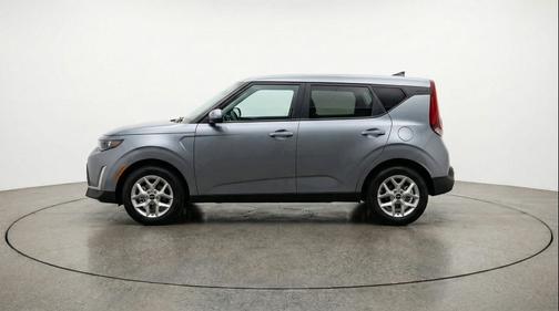 Gravity Gray 2025 Kia Soul LX