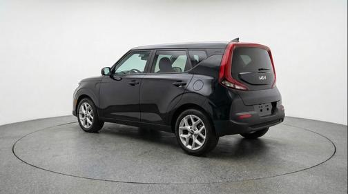 Fusion Black 2025 Kia Soul LX