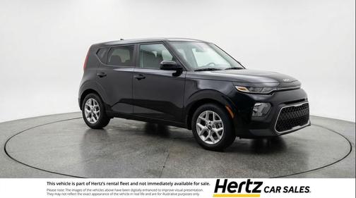 Fusion Black 2025 Kia Soul LX