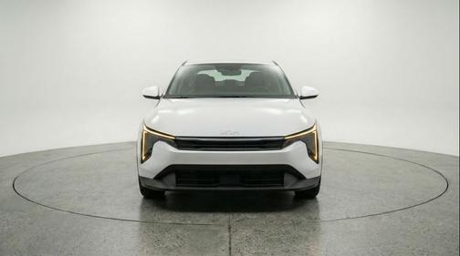Snow White Pearl 2025 Kia K4 LXS
