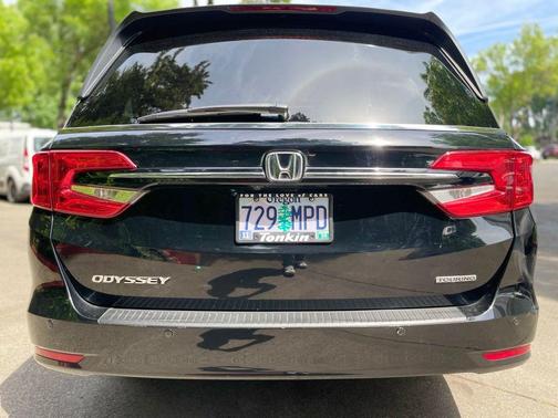 Crystal Black Pearl 2021 Honda Odyssey Touring