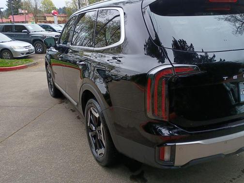 Ebony Black 2023 Kia Telluride EX