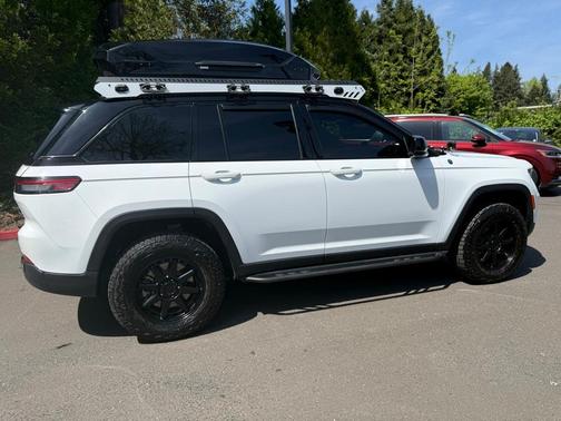 2023 Jeep Grand Cherokee 4xe Trailhawk