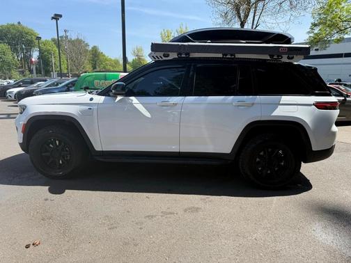 2023 Jeep Grand Cherokee 4xe Trailhawk