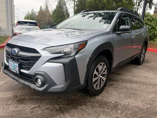 2023 Subaru Outback Premium