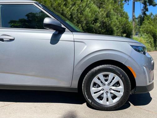 Steel Gray 2023 Kia Soul LX