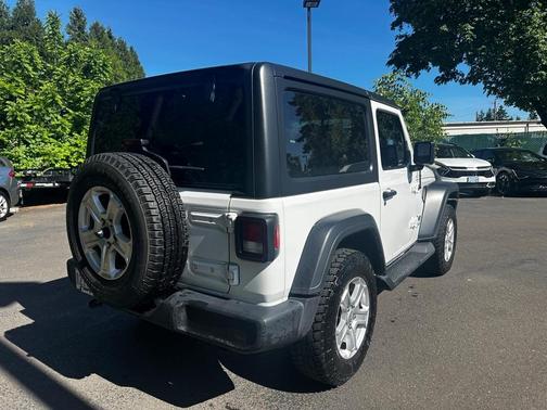 2020 Jeep Wrangler Sport