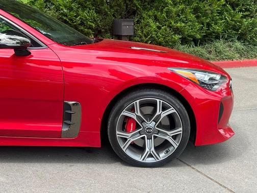 2018 Kia Stinger GT2