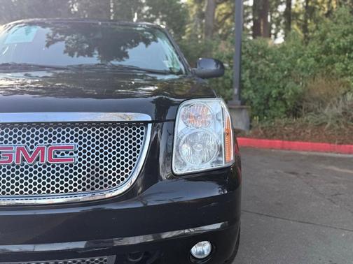 2008 GMC Yukon Denali
