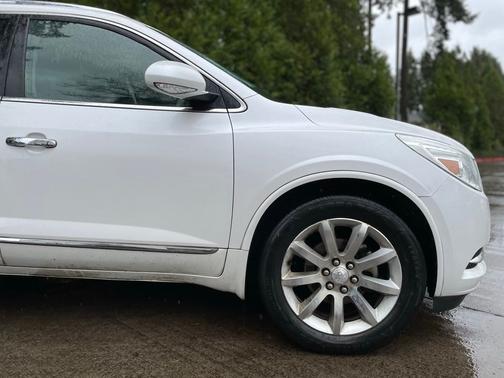White Frost Tricoat 2017 Buick Enclave Premium Group