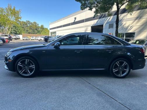 2017 Audi A4 2.0T Prestige