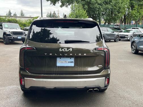 Gold 2023 Kia Telluride SX-Prestige X-Line