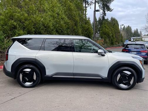2024 Kia EV9 Wind