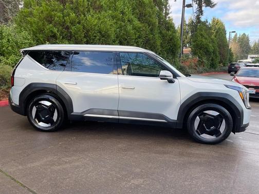 2026 Kia EV9 Wind