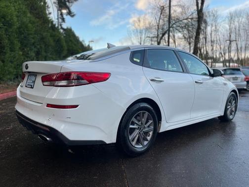 2020 Kia Optima LX